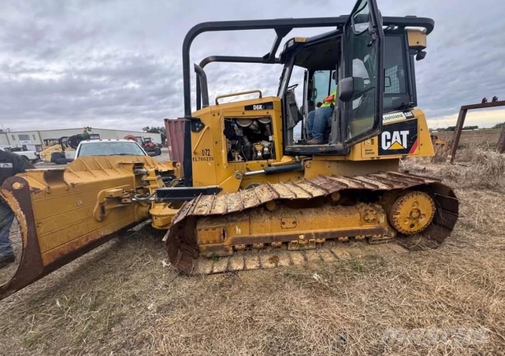 CAT D 6 M Гусеничні бульдозери