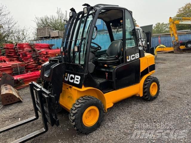 JCB T 35 Телескопічні навантажувачі