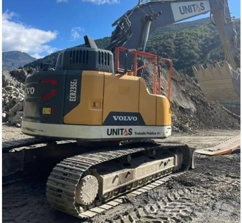 Volvo ECR 235 EL Гусеничні екскаватори