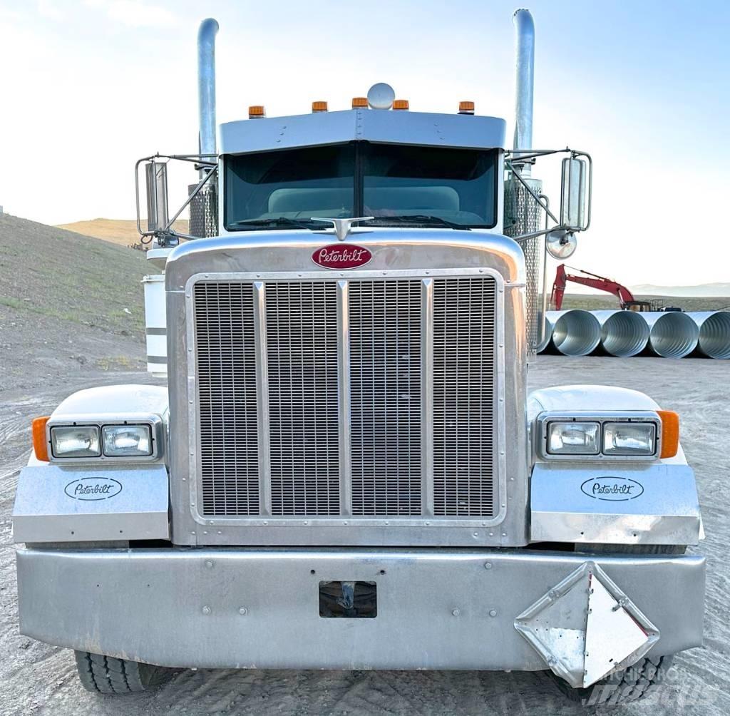 Peterbilt 000 Вантажівки-цистерни
