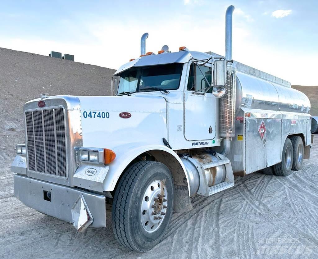 Peterbilt 000 Вантажівки-цистерни