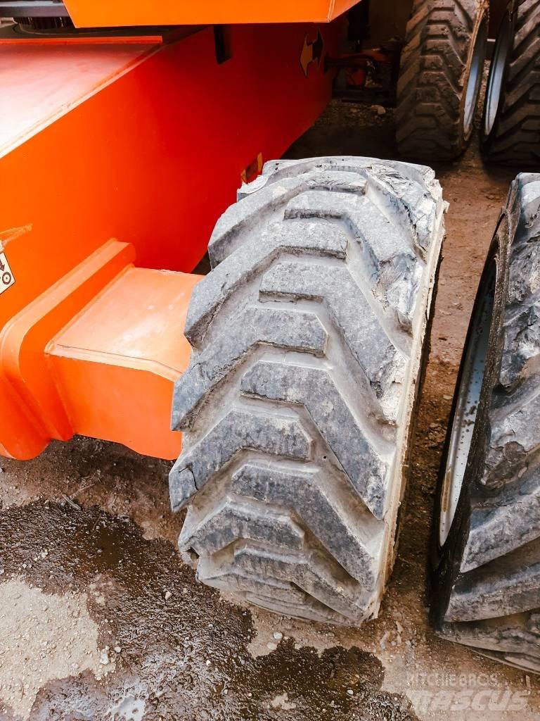 JLG 860 SJ Телескопічні підйомники