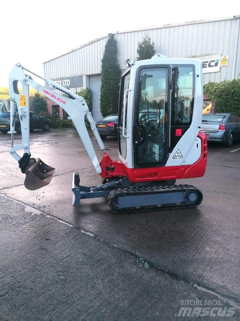 Takeuchi TB216 Міні-екскаватори < 7т