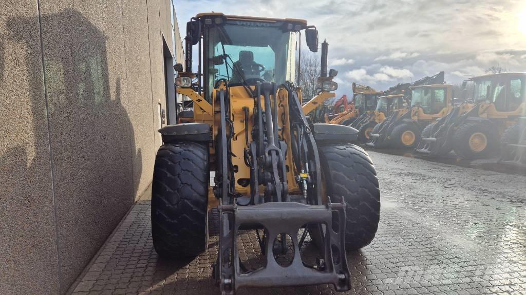 Volvo L 70 H Фронтальні навантажувачі