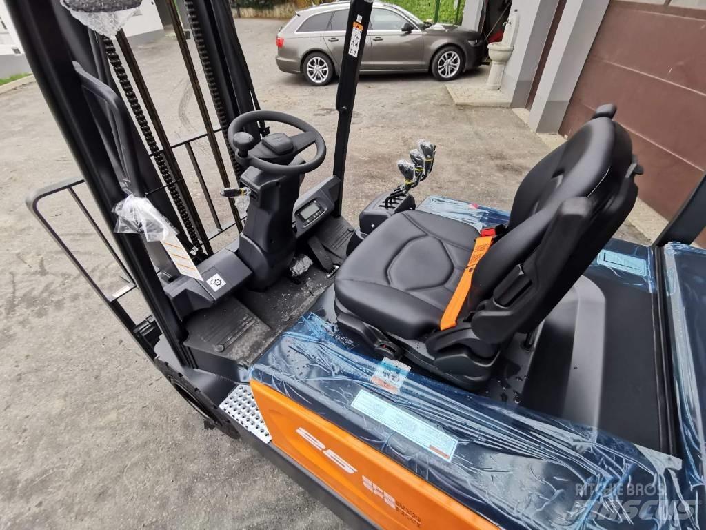 Doosan B25S-7 Електронавантажувачі