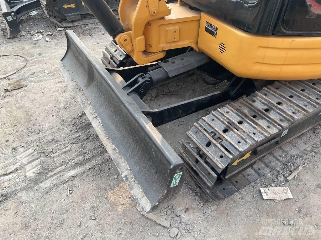 CAT 303.5ECR Міні-екскаватори < 7т