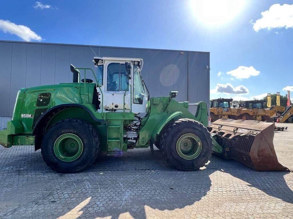 CAT 950M Фронтальні навантажувачі