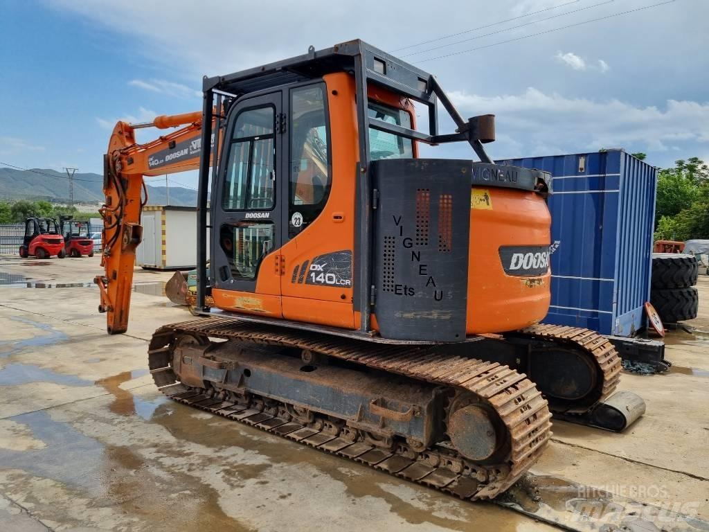Doosan DX 140 LCR Екскаватори