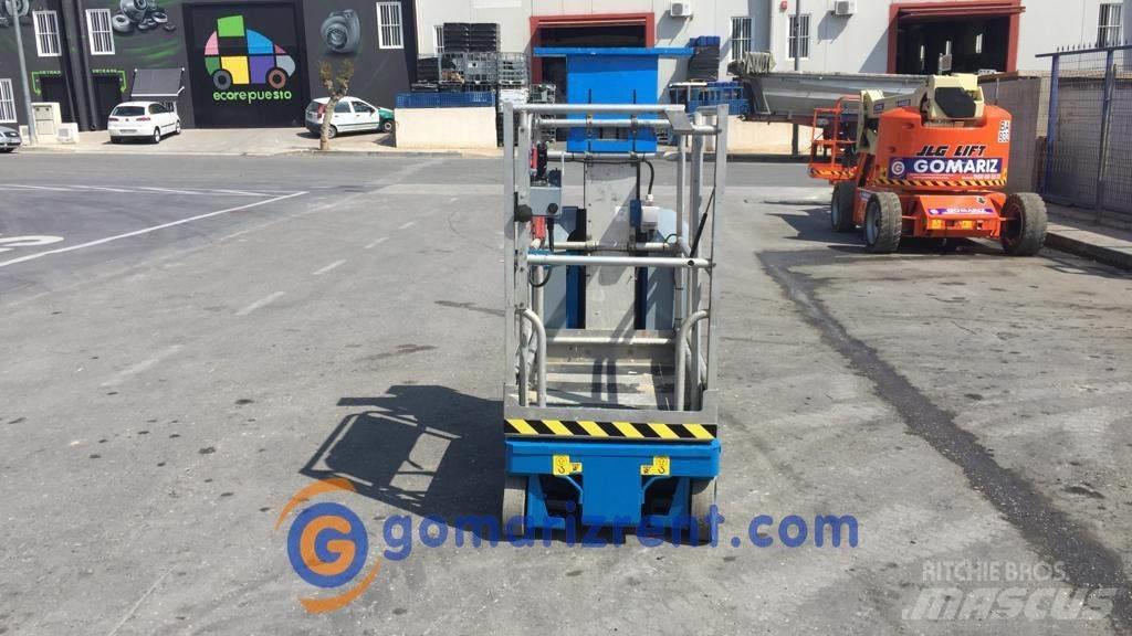 Genie GR 15 Вертикальні щоглові підйомники