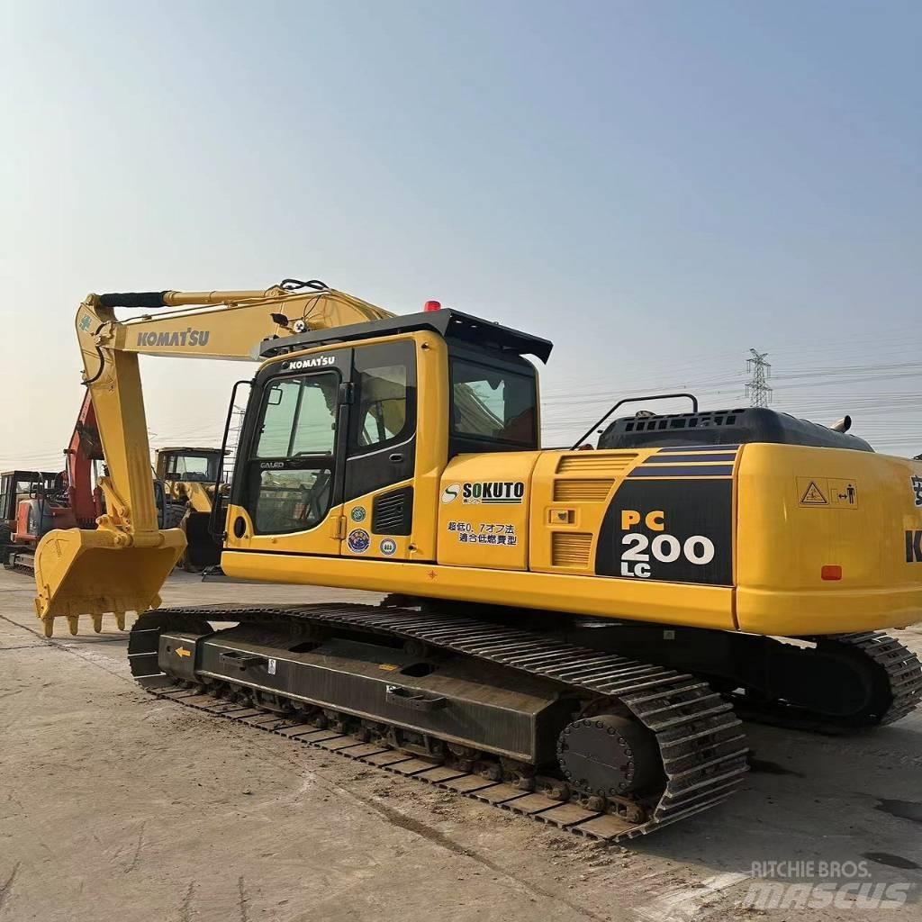 Komatsu PC 200LC Гусеничні екскаватори