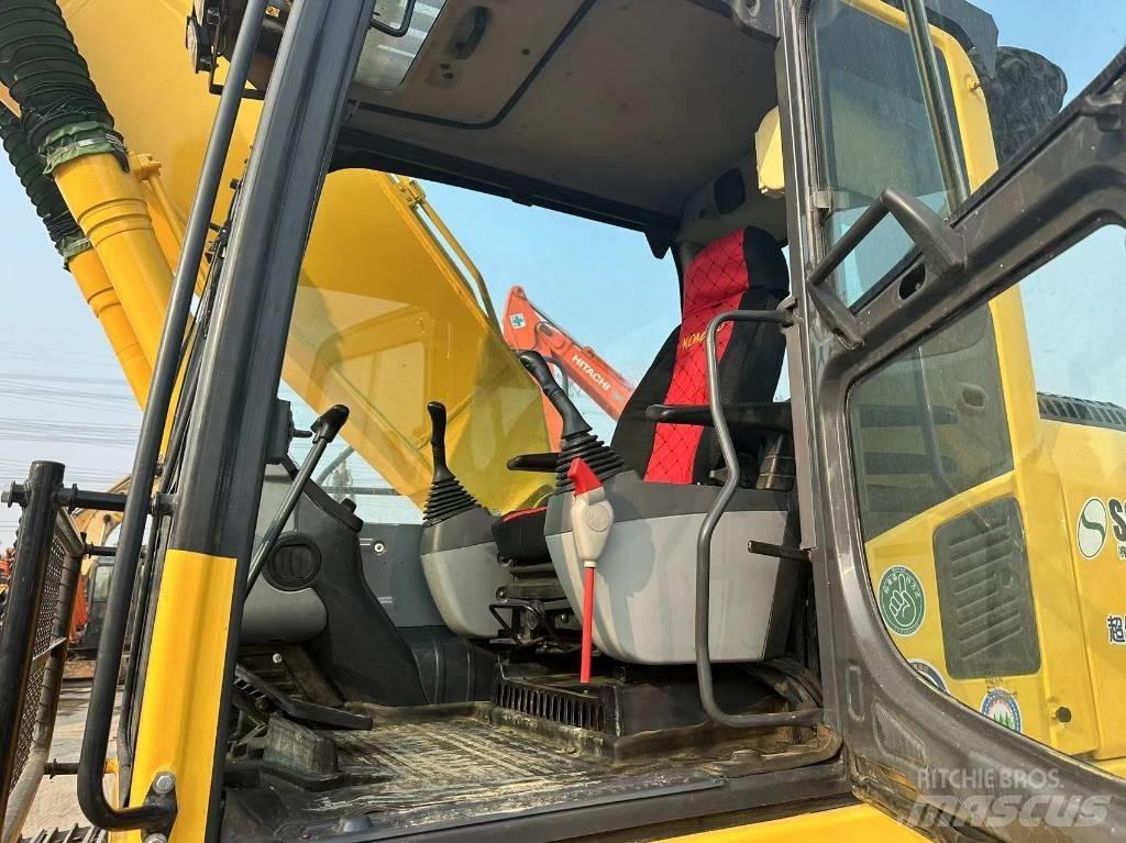 Komatsu PC 200LC Гусеничні екскаватори