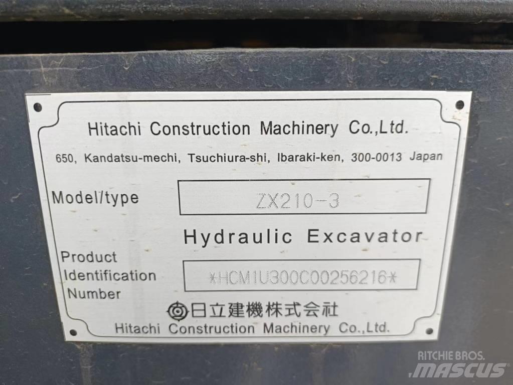 Hitachi ZX210 Гусеничні екскаватори