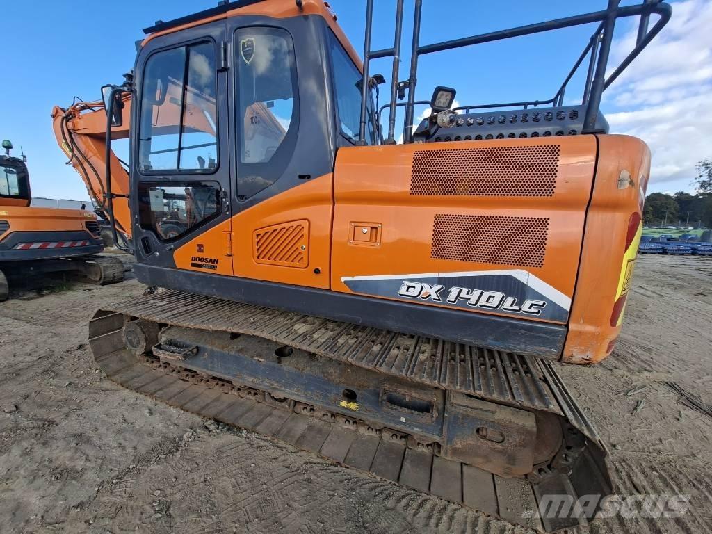 Doosan DX140LC-7 Гусеничні екскаватори