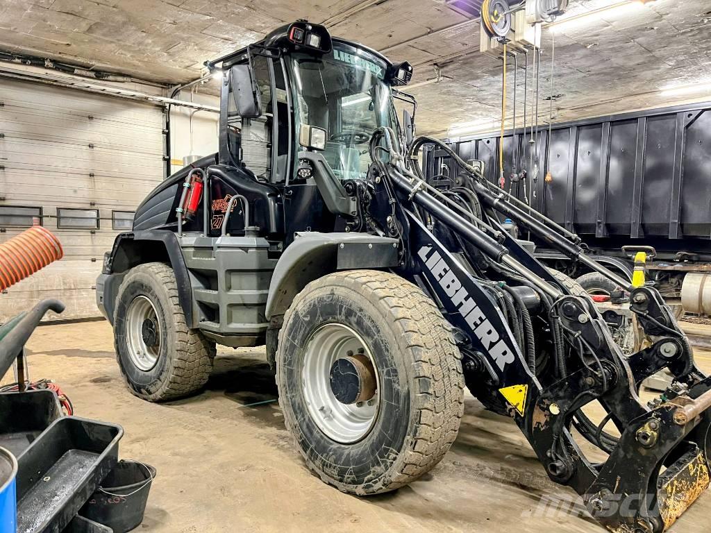 Liebherr L 524 Фронтальні навантажувачі