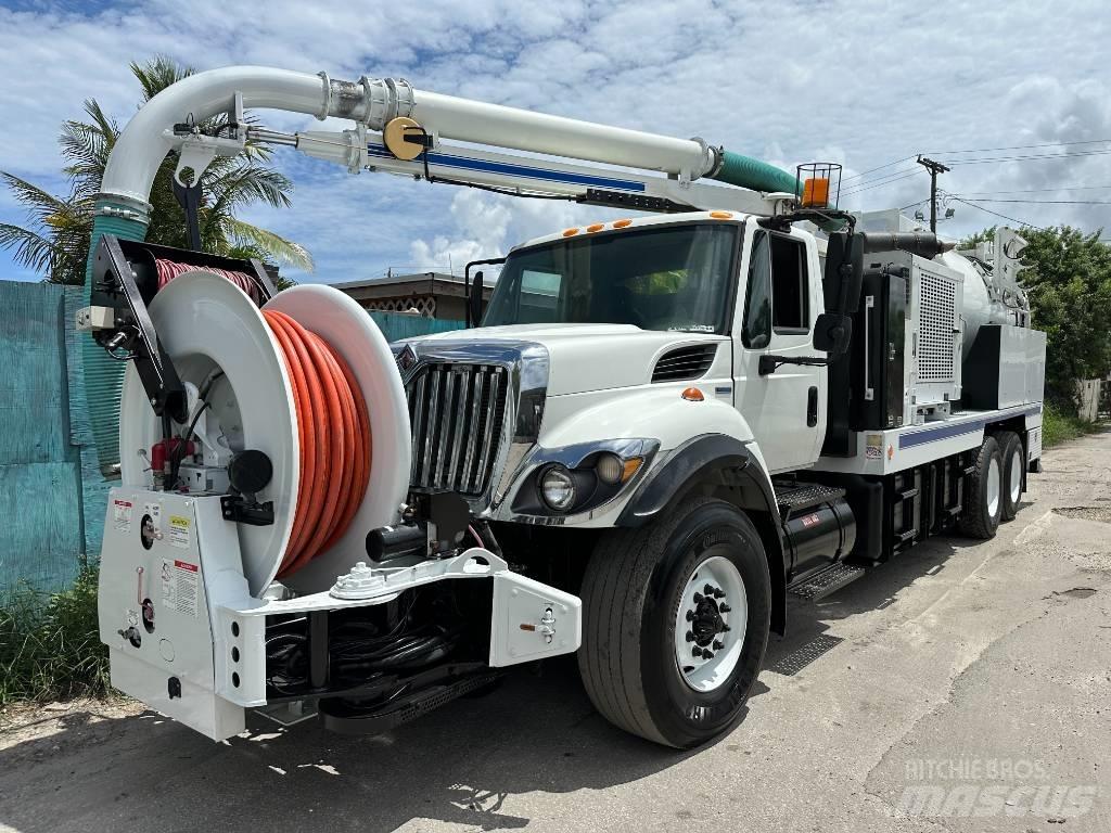 International 7400 Комбі/Вакуумні вантажівки