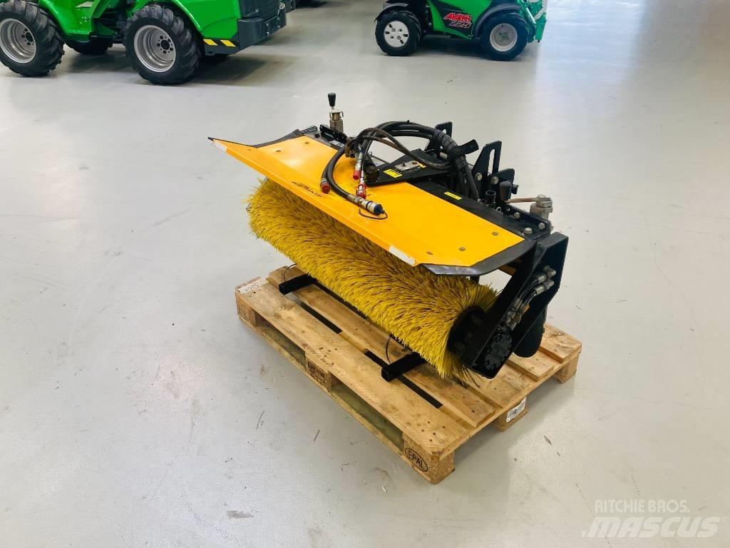 GMR Kost 120 cm Підмітальні машини
