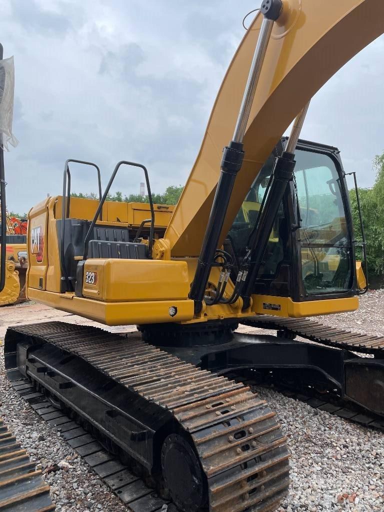CAT CAT323GX Середні екскаватори 7т. - 12т.