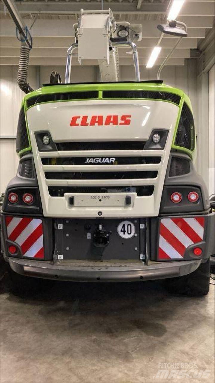 CLAAS Jaguar 990 Кормозбиральні комбайни