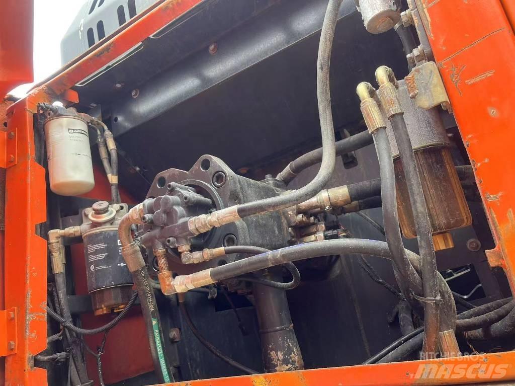Doosan DX300LC-9C Гусеничні екскаватори