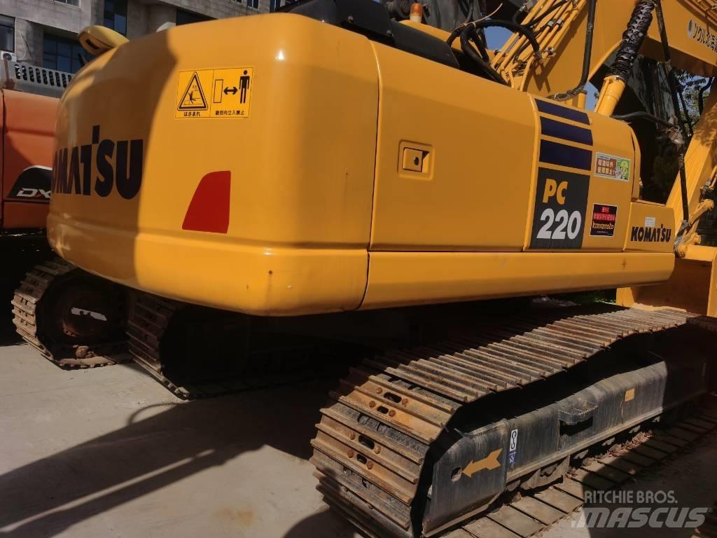 Komatsu PC 220-7 Гусеничні екскаватори