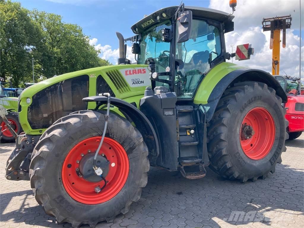 CLAAS Axion 920 Трактори