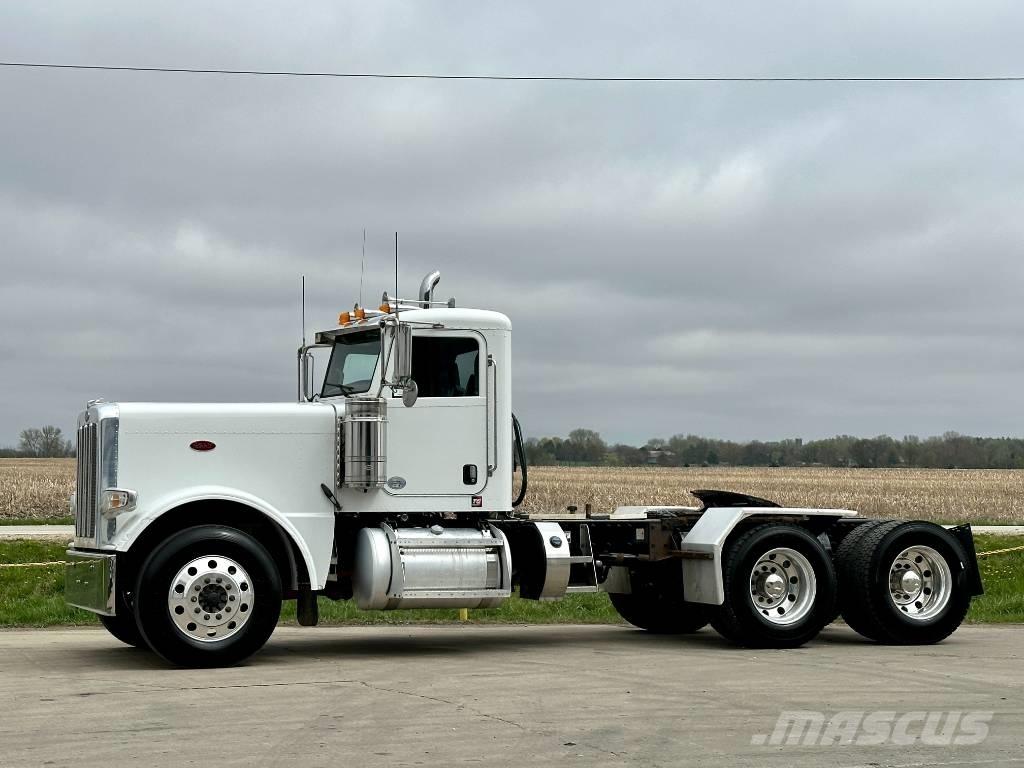 Peterbilt 389 Тягачі