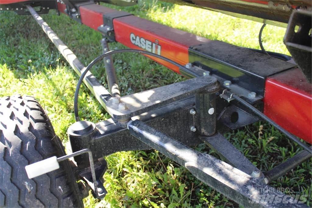 Case IH AF 8250 Зернозбиральні комбайни