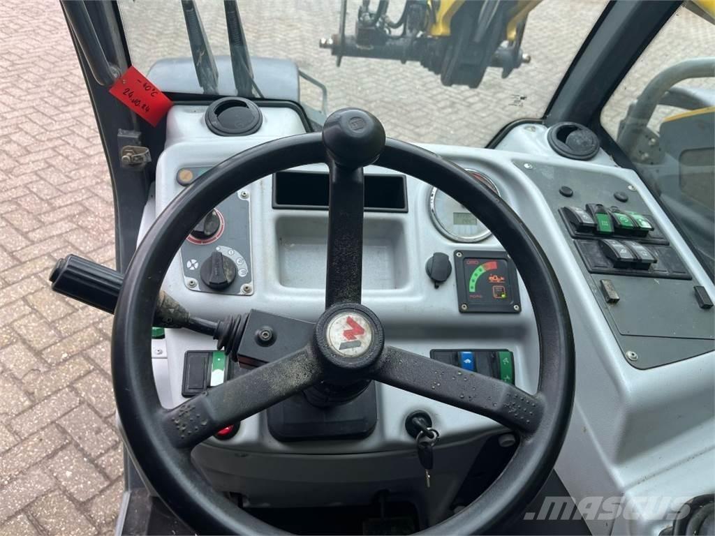 Kramer 2506 Телескопічні навантажувачі