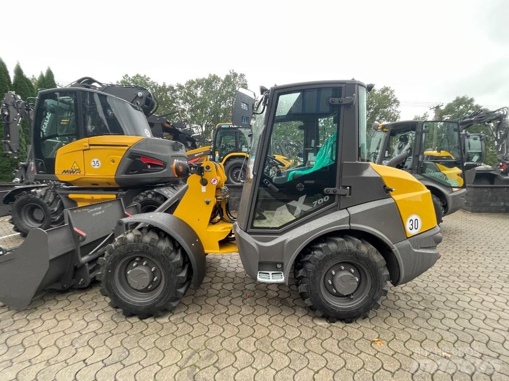 Mecalac AX700 Фронтальні навантажувачі