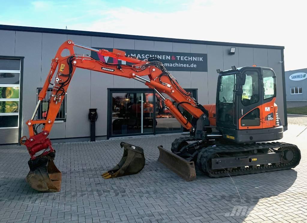 Doosan DX 85 R Середні екскаватори 7т. - 12т.
