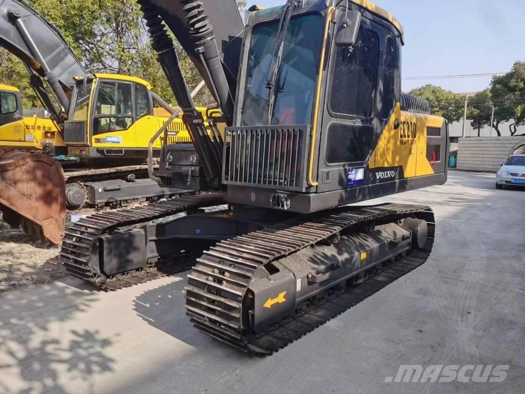Volvo EC 210 Гусеничні екскаватори