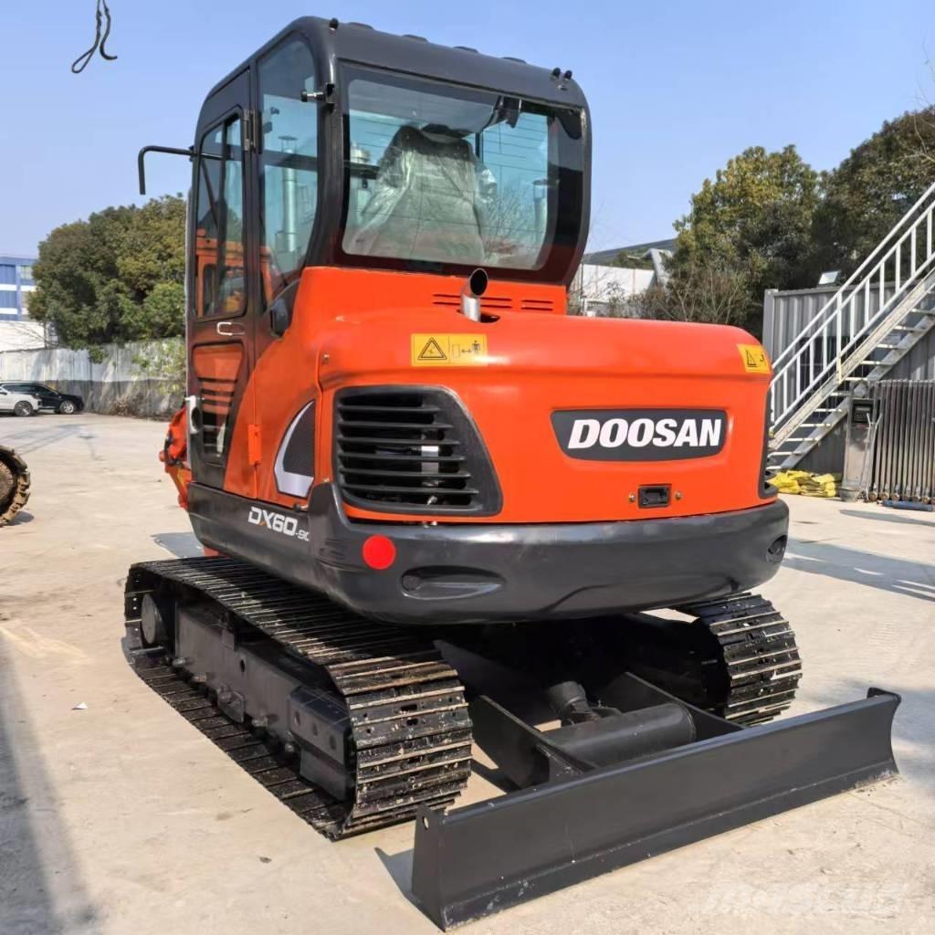 Doosan DX 60-9 C Гусеничні екскаватори