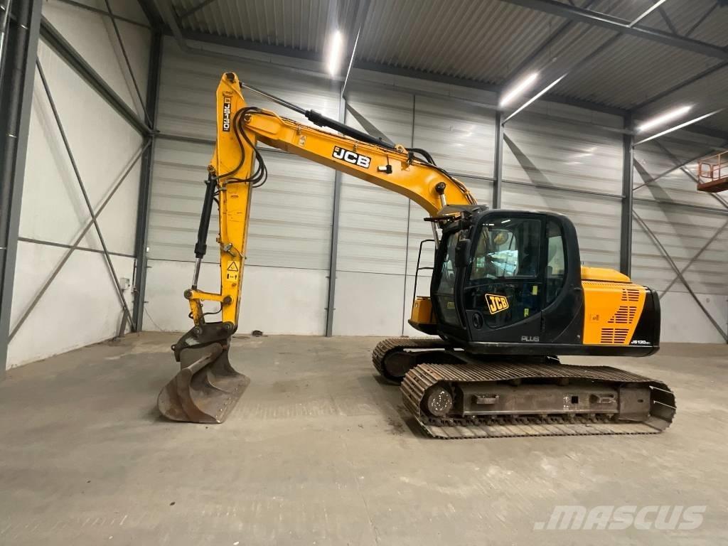 JCB JS 130 LC 4F Гусеничні екскаватори