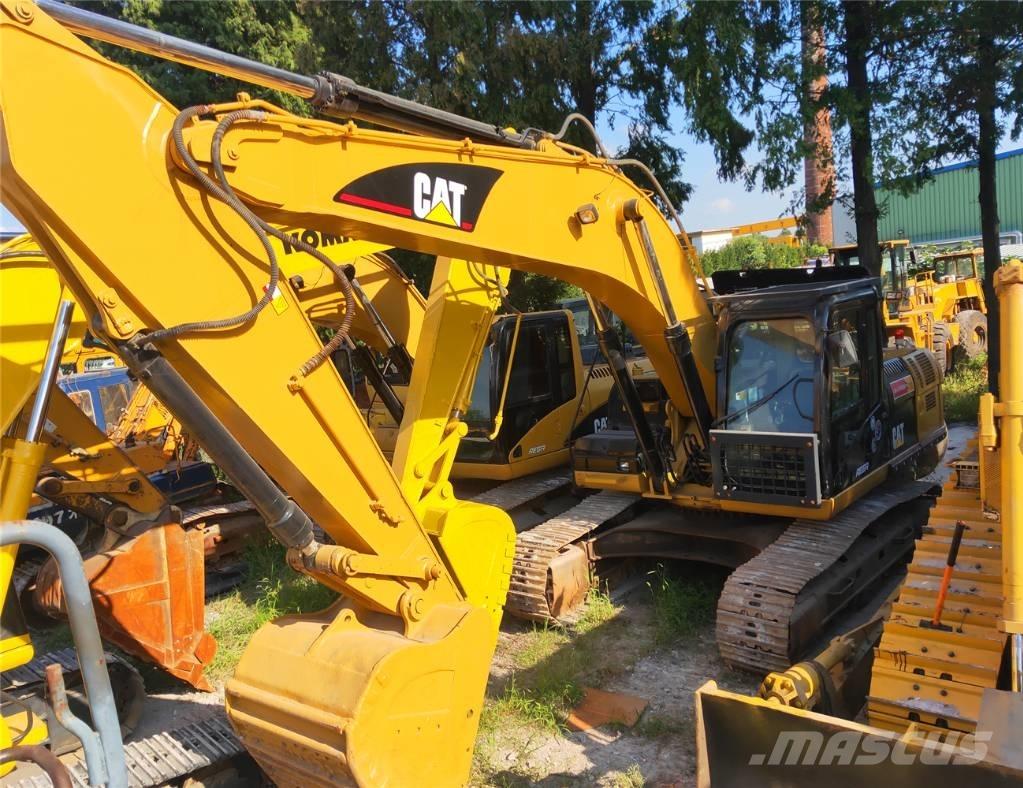 CAT 325C Гусеничні екскаватори