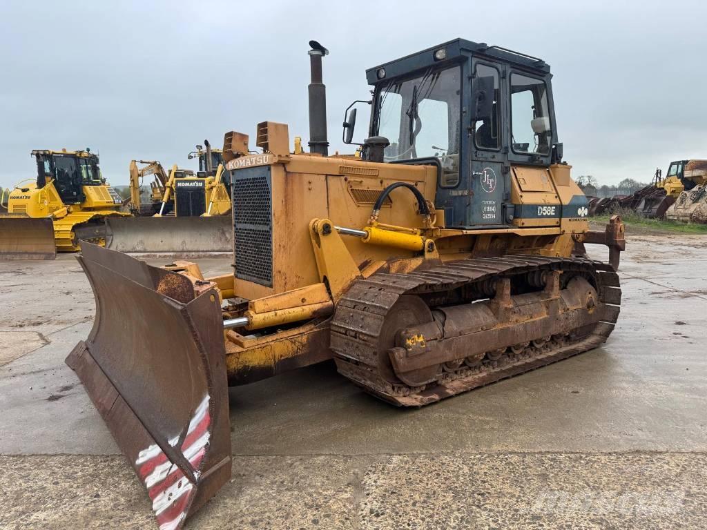 Komatsu D 58 E-1 Гусеничні бульдозери