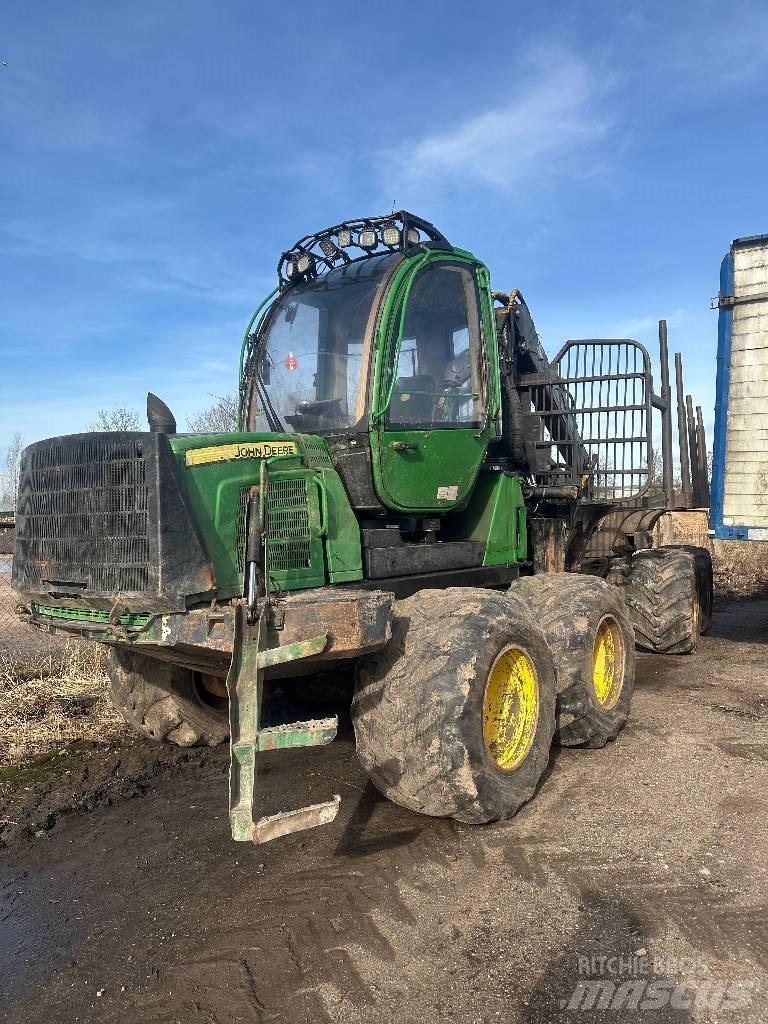 John Deere 1010 E Форвардери