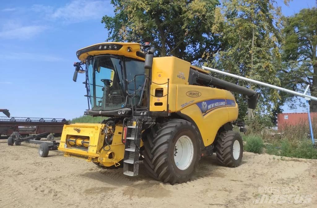 New Holland CR 8.90 Зернозбиральні комбайни