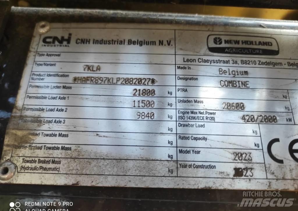 New Holland CR 8.90 Зернозбиральні комбайни