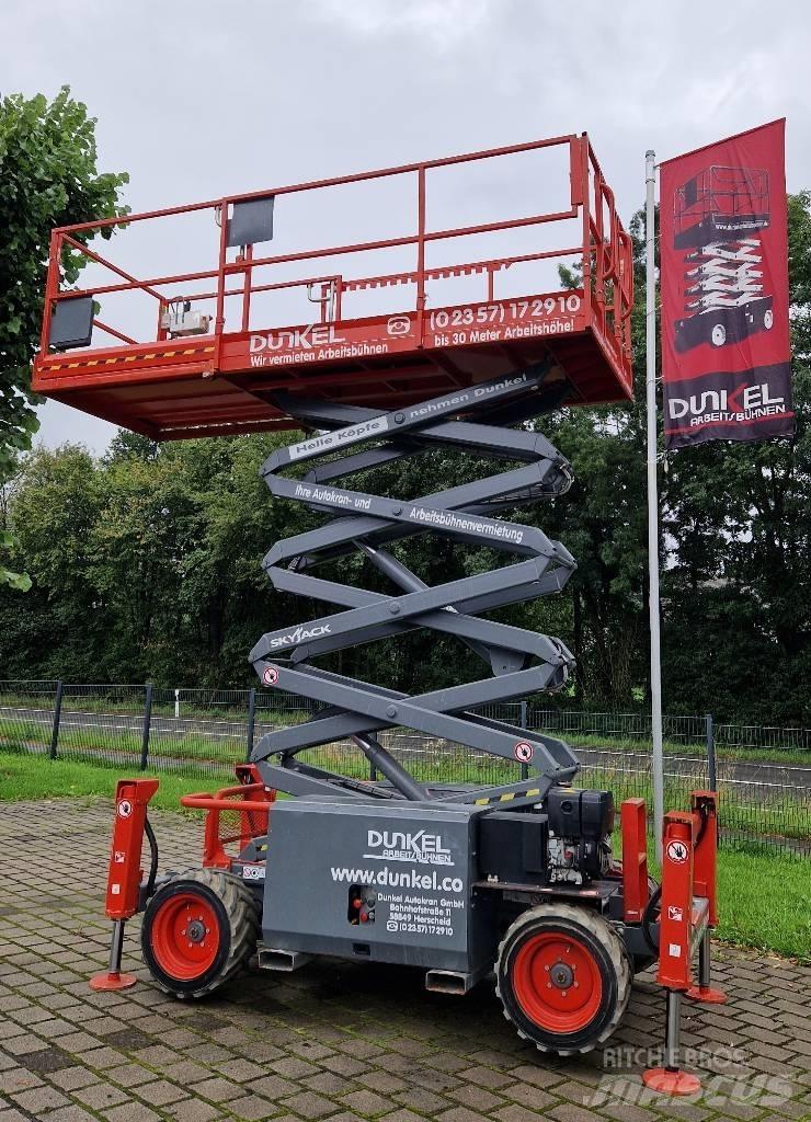 SkyJack SJ68832 RTE Підйомники-ножиці