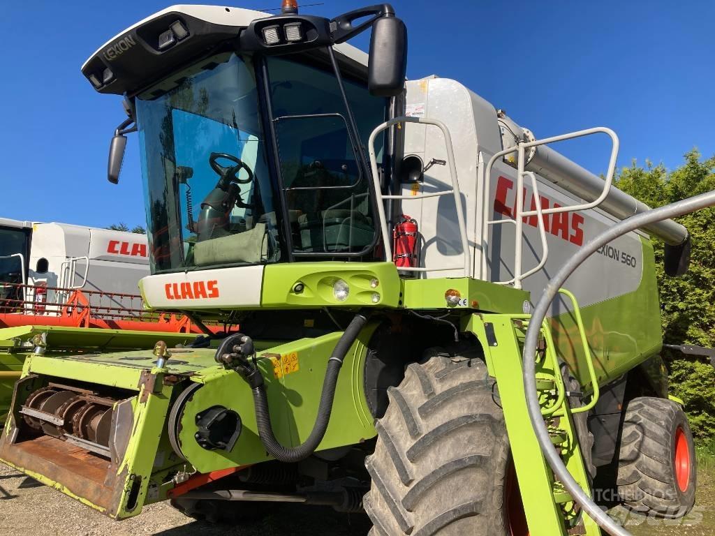 CLAAS LEXION 560 Зернозбиральні комбайни