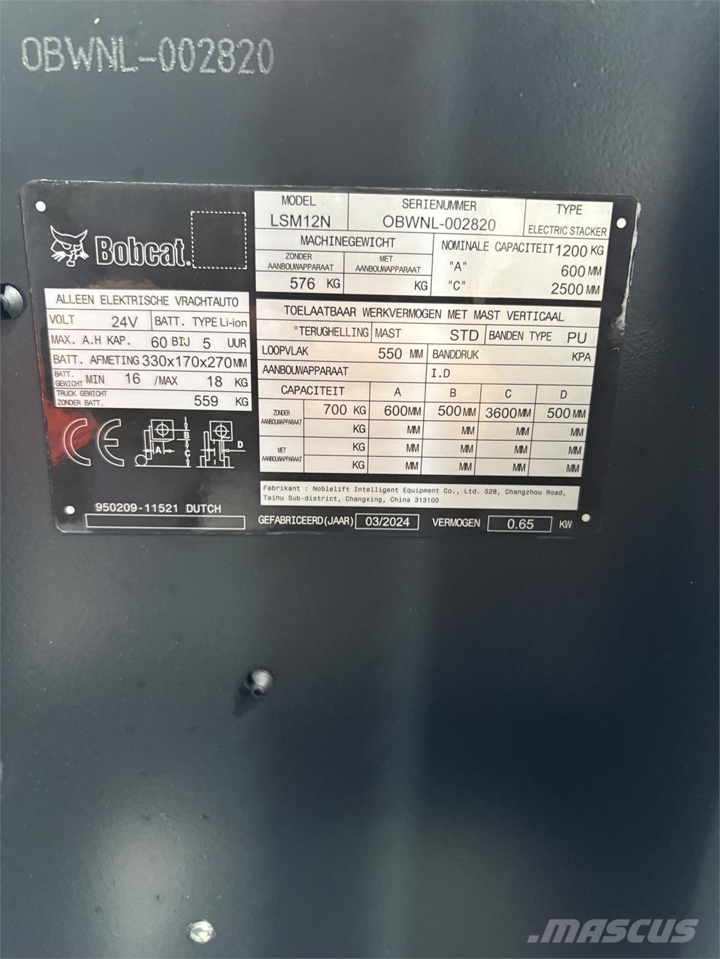 Bobcat LSM12N Самохідні електроштабелери