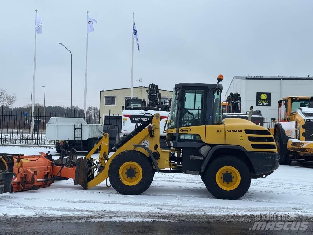 Yanmar V 120 Фронтальні навантажувачі