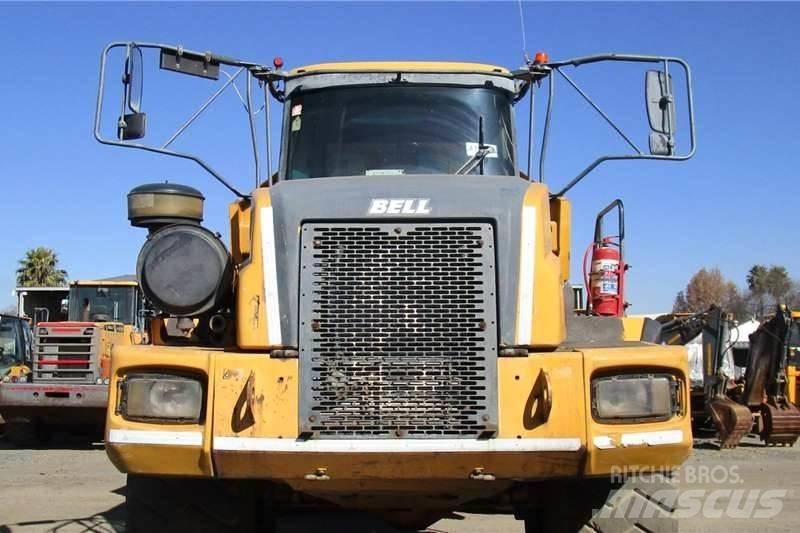 Bell B40D Зчленовані самоскиди