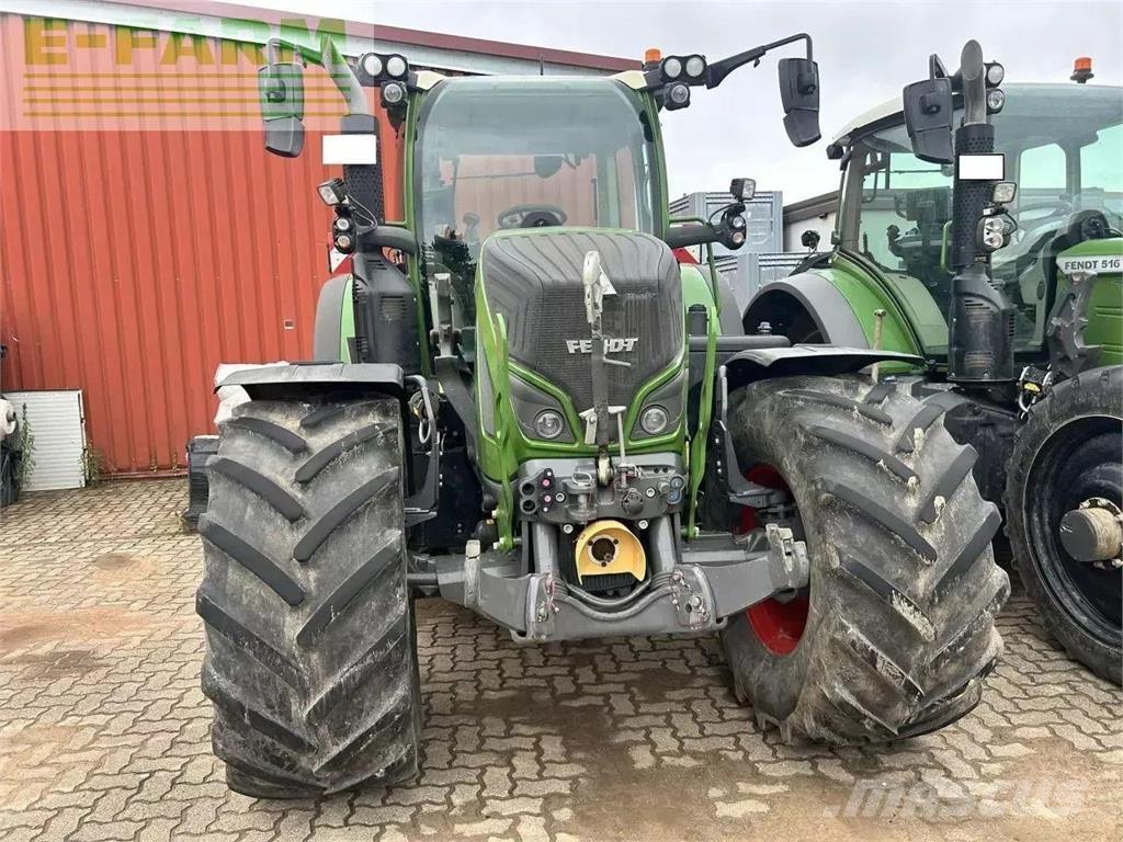 Fendt 724 vario Трактори