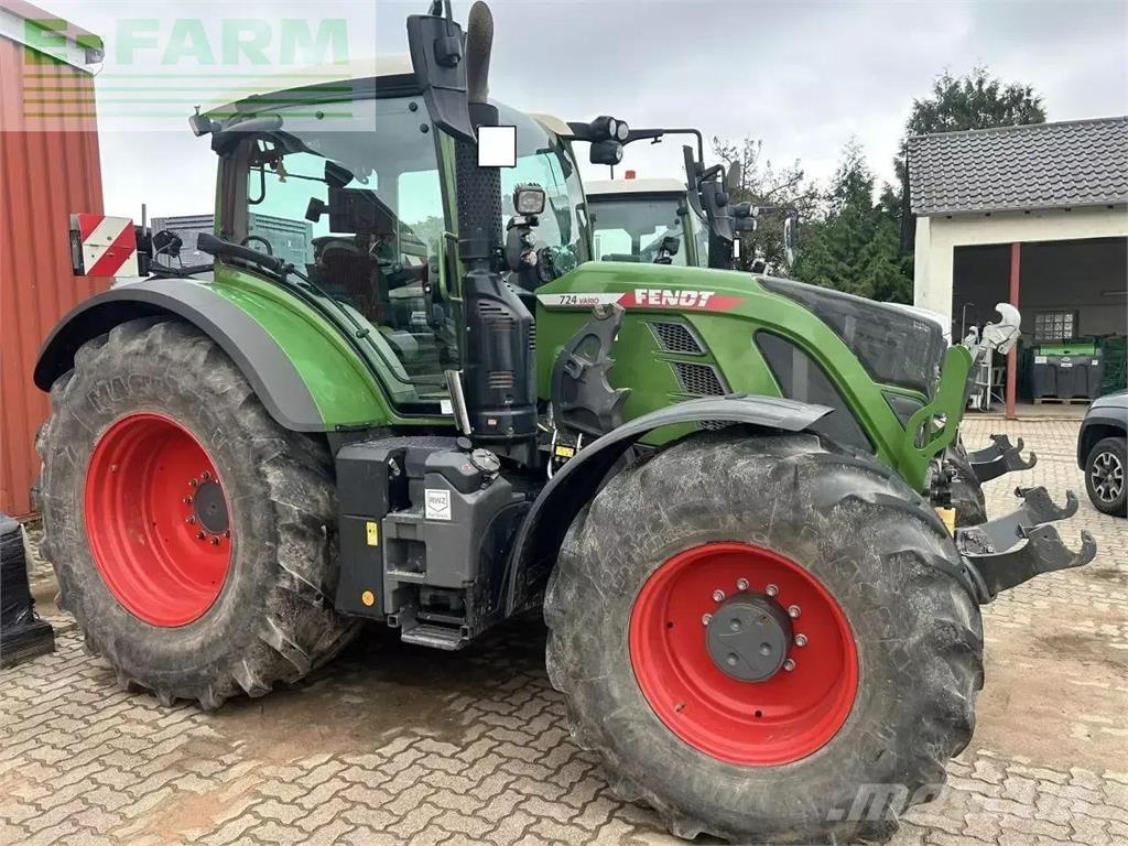 Fendt 724 vario Трактори