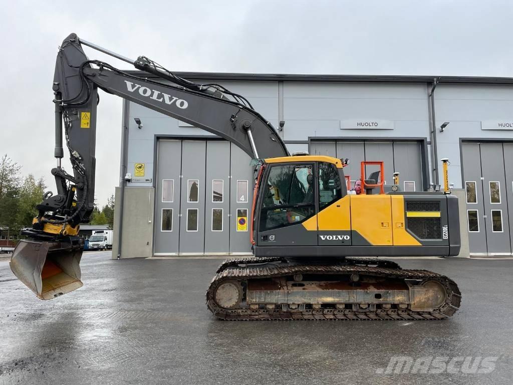 Volvo EC 220 E Гусеничні екскаватори