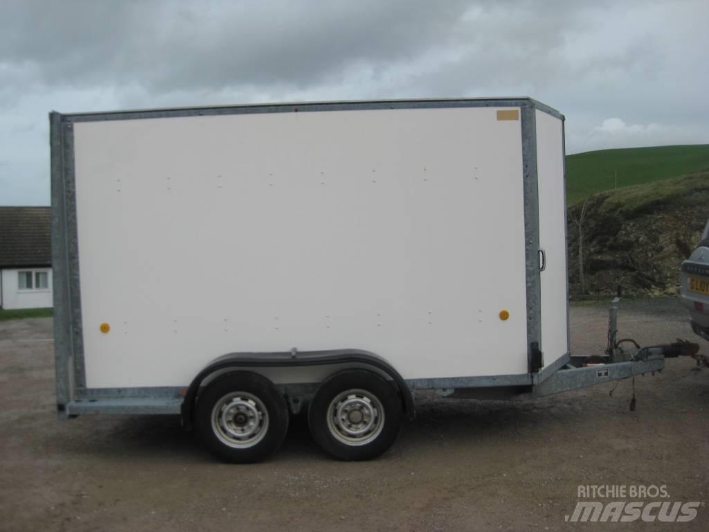 Ifor Williams BV105 Причепи-фургони