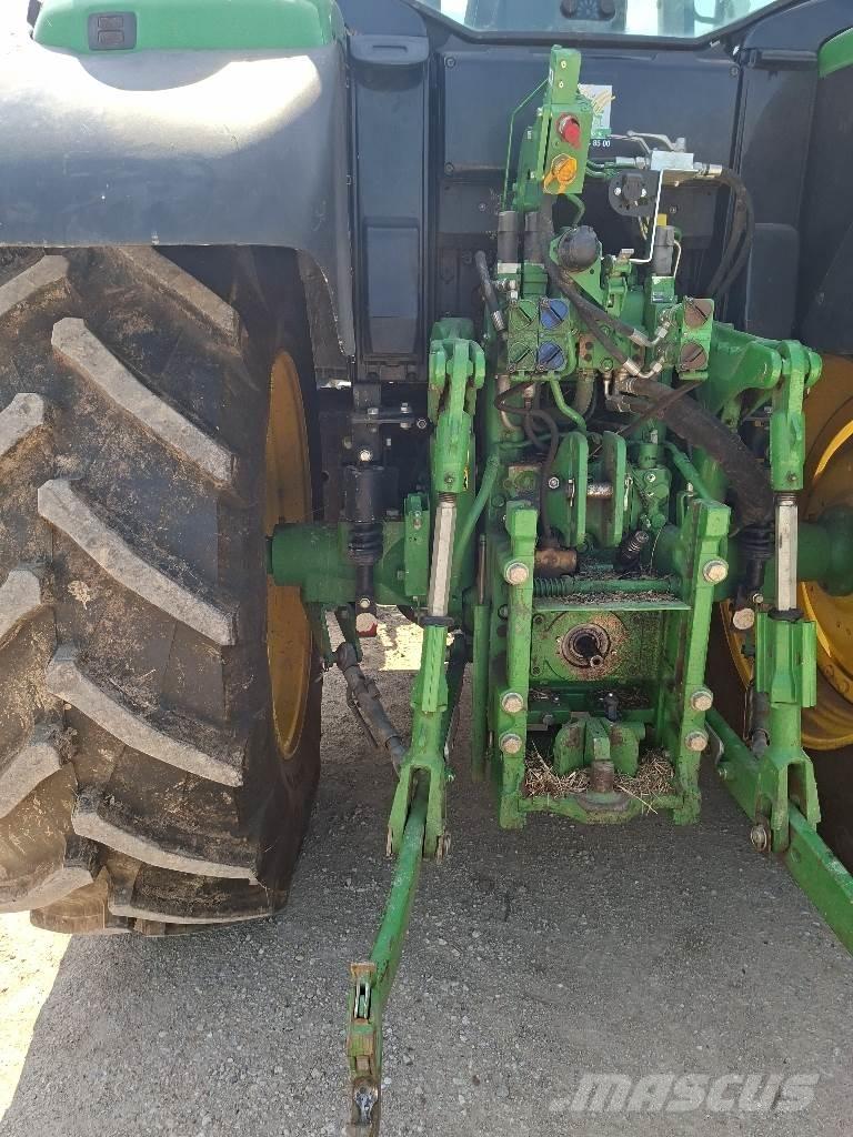 John Deere 6110M Трактори