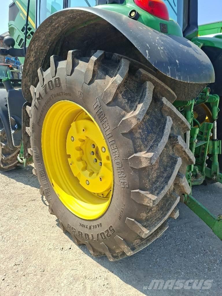 John Deere 6110M Трактори