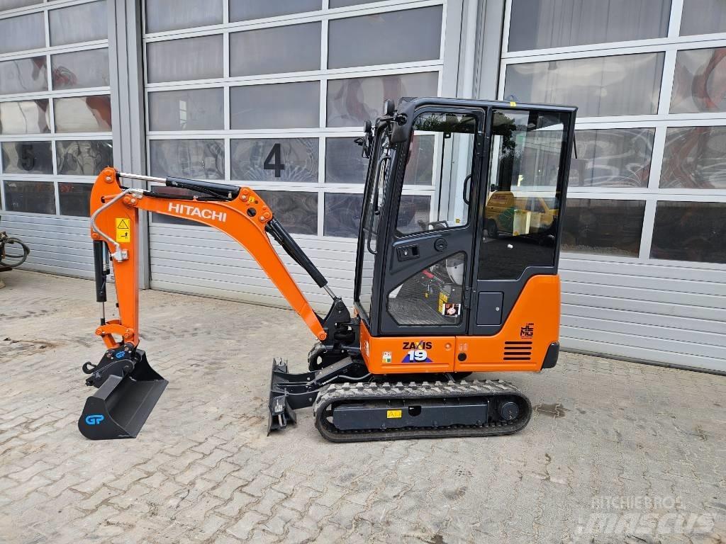 Hitachi ZX19-6 Міні-екскаватори < 7т